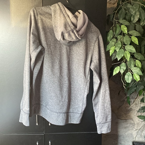 Carhartt size M 8/10 Approx 24 inches long. Nice Condition. - Picture 2 of 9